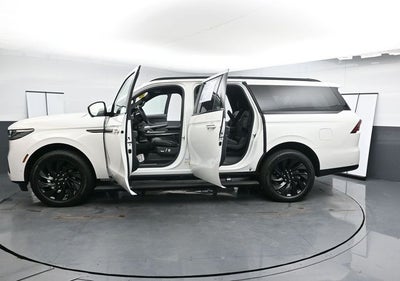 2025 Lincoln Navigator L Reserve