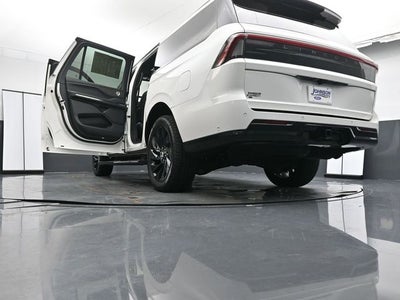 2025 Lincoln Navigator L Reserve