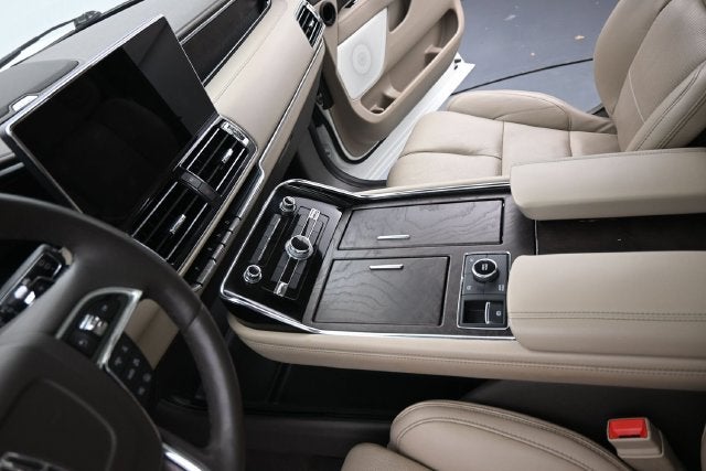 2022 Lincoln Navigator L Reserve