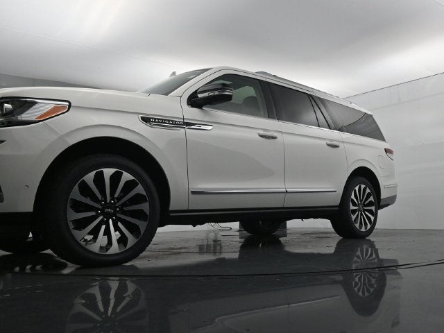 2022 Lincoln Navigator L Reserve