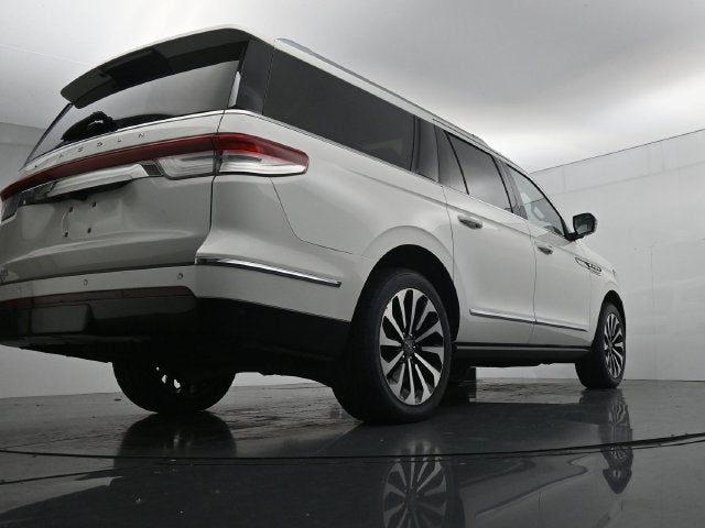 2022 Lincoln Navigator L Reserve