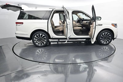 2022 Lincoln Navigator L Reserve