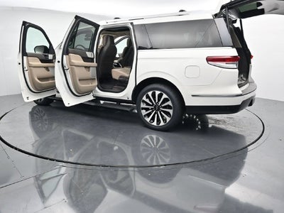 2022 Lincoln Navigator L Reserve