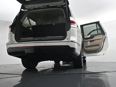 2022 Lincoln Navigator L Reserve