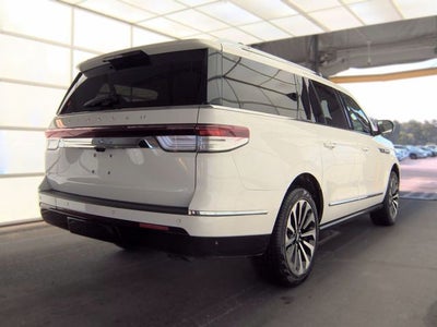 2022 Lincoln Navigator L Reserve