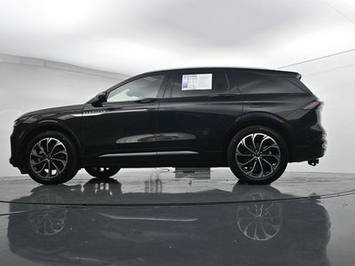 2024 Lincoln Nautilus Reserve