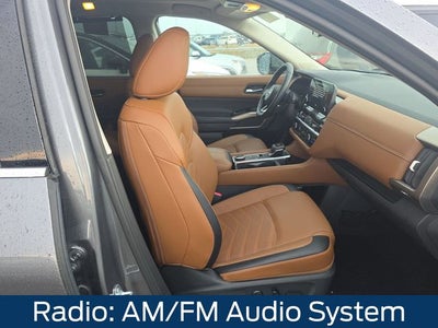 2025 Nissan Pathfinder Platinum