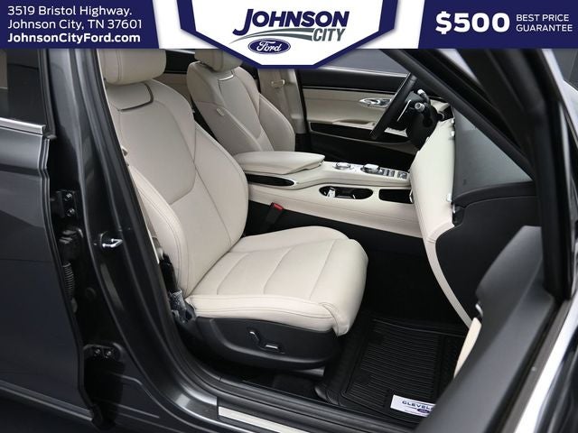 2024 Genesis GV70 2.5T