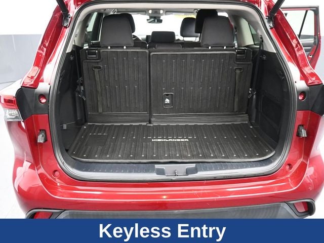 2022 Toyota Highlander Hybrid LE