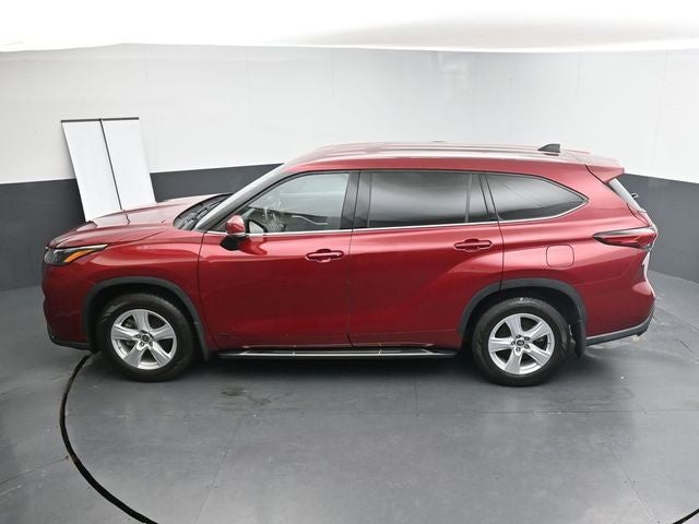 2022 Toyota Highlander Hybrid LE