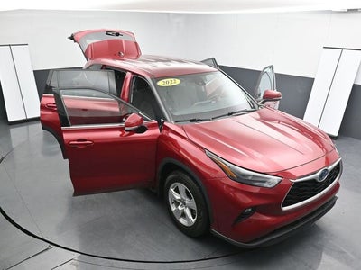 2022 Toyota Highlander Hybrid LE