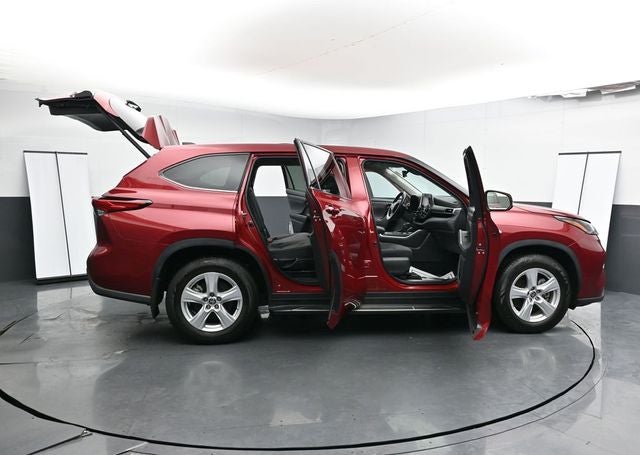 2022 Toyota Highlander Hybrid LE