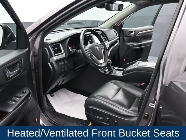 2017 Toyota Highlander Limited