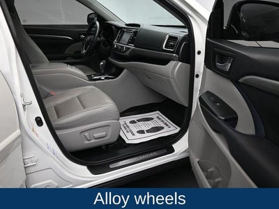 2017 Toyota Highlander Limited