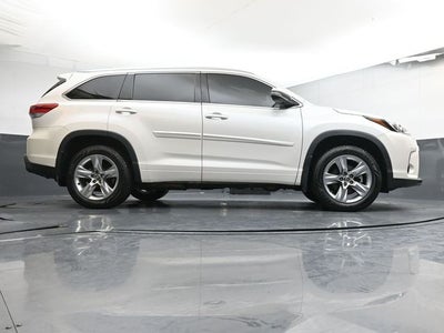2017 Toyota Highlander Limited