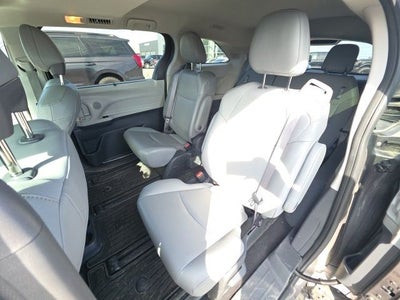 2024 Toyota Sienna XLE