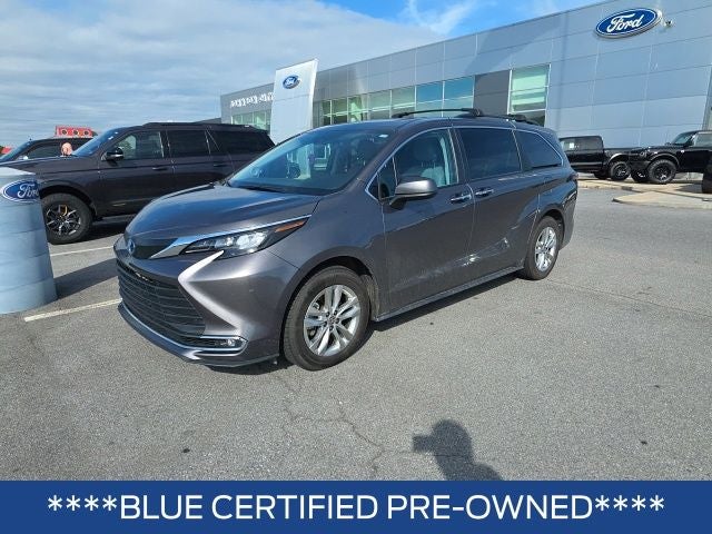 2024 Toyota Sienna XLE