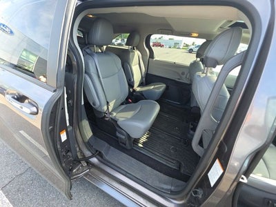 2024 Toyota Sienna XLE