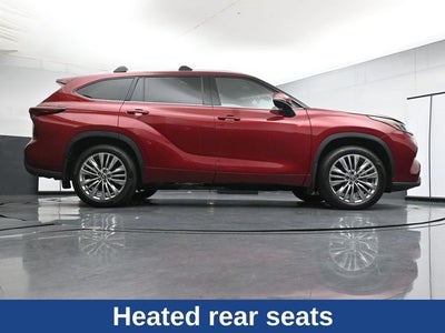 2025 Toyota Highlander Platinum