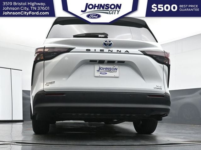2024 Toyota Sienna XLE