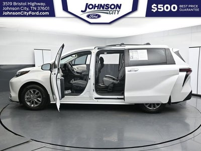 2024 Toyota Sienna XLE