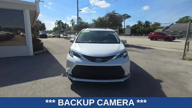 2024 Toyota Sienna XLE
