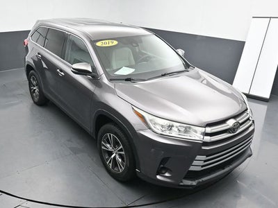 2019 Toyota Highlander LE