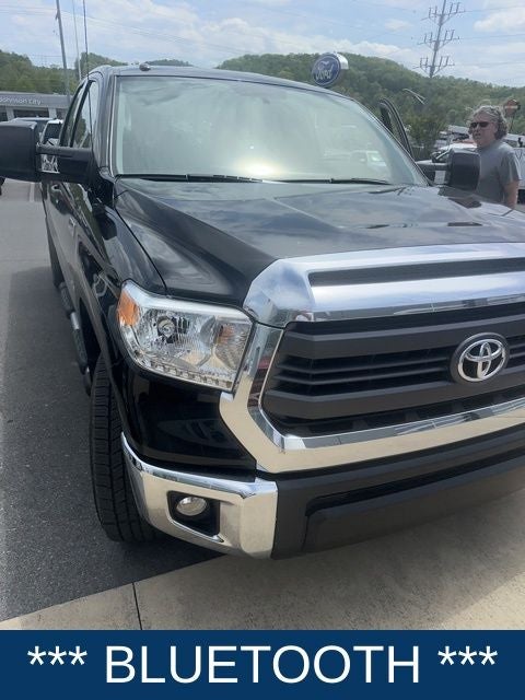 2015 Toyota Tundra SR5