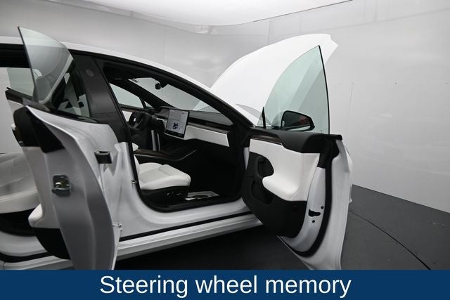 2022 Tesla Model S Base