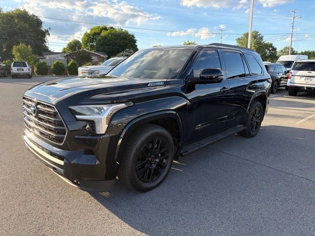 2024 Toyota Sequoia SR5