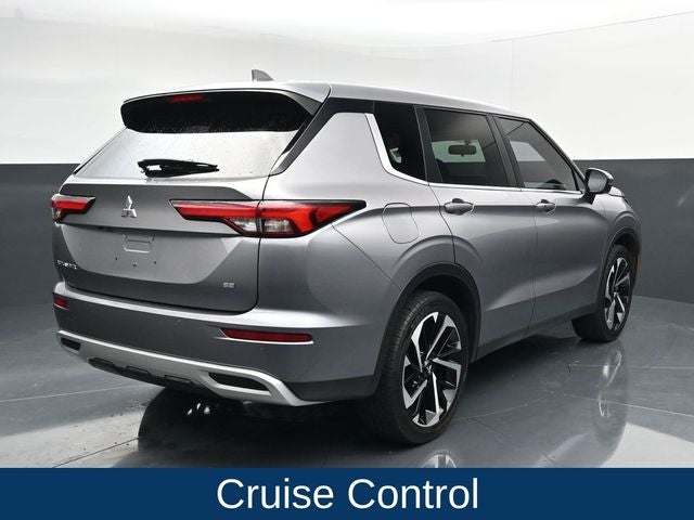 2022 Mitsubishi Outlander SE