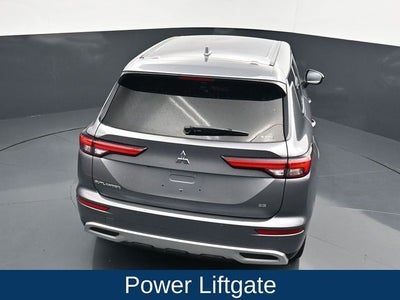 2022 Mitsubishi Outlander SE