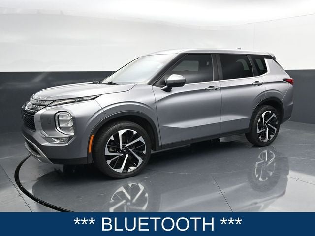 2022 Mitsubishi Outlander SE