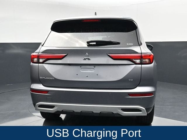 2022 Mitsubishi Outlander SE