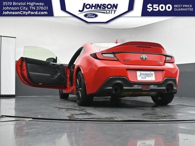 2025 Toyota GR86 Premium