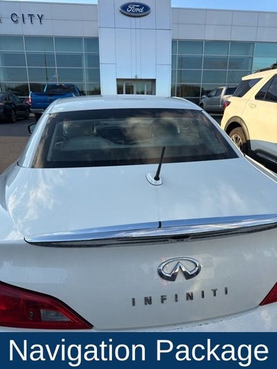 2015 INFINITI Q60 Base