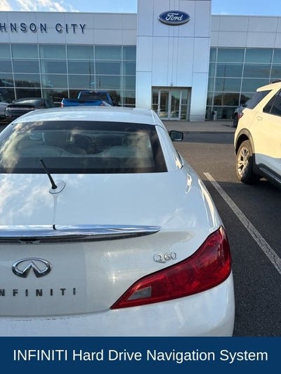 2015 INFINITI Q60 Base
