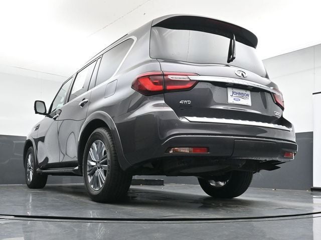 2024 INFINITI QX80 LUXE
