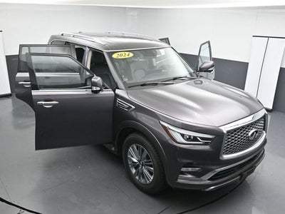 2024 INFINITI QX80 LUXE