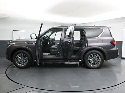 2024 INFINITI QX80 LUXE