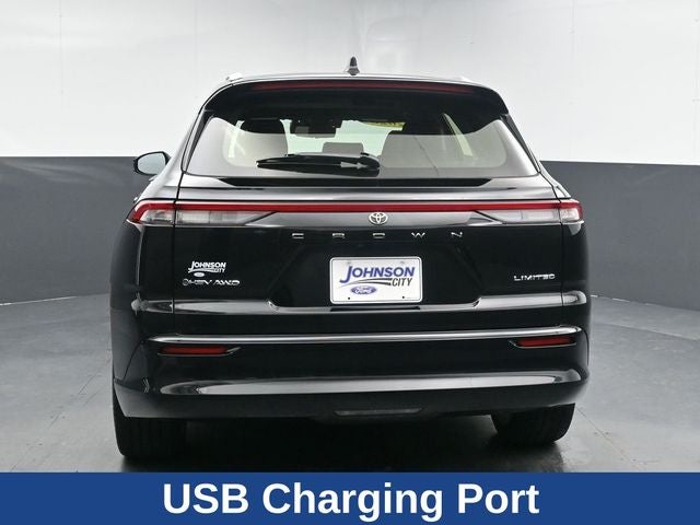 2025 Toyota Crown Signia Limited