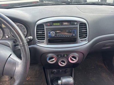 2009 Hyundai Accent SE