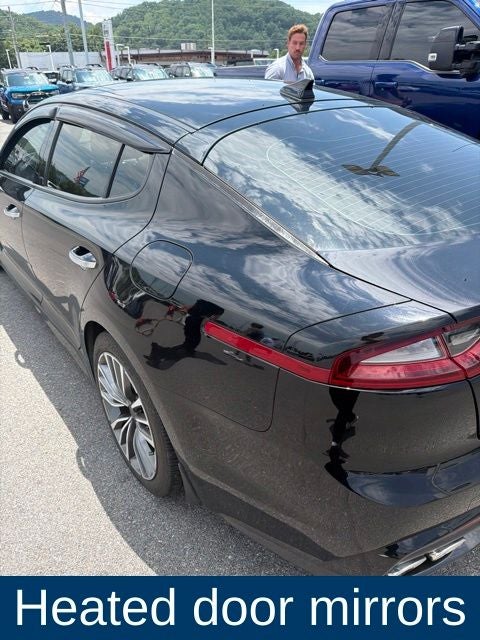 2019 Kia Stinger Base