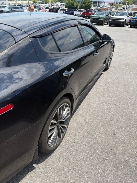 2019 Kia Stinger Base