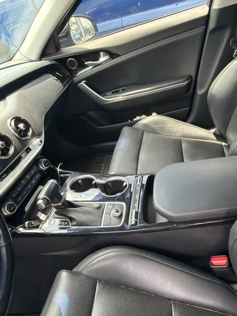 2019 Kia Stinger Base