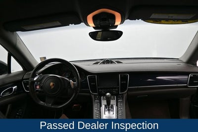 2016 Porsche Panamera 4