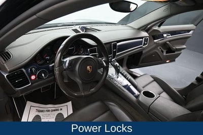 2016 Porsche Panamera 4