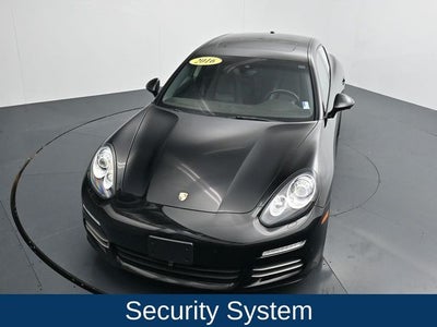 2016 Porsche Panamera 4
