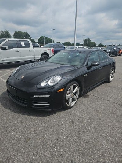 2016 Porsche Panamera 4