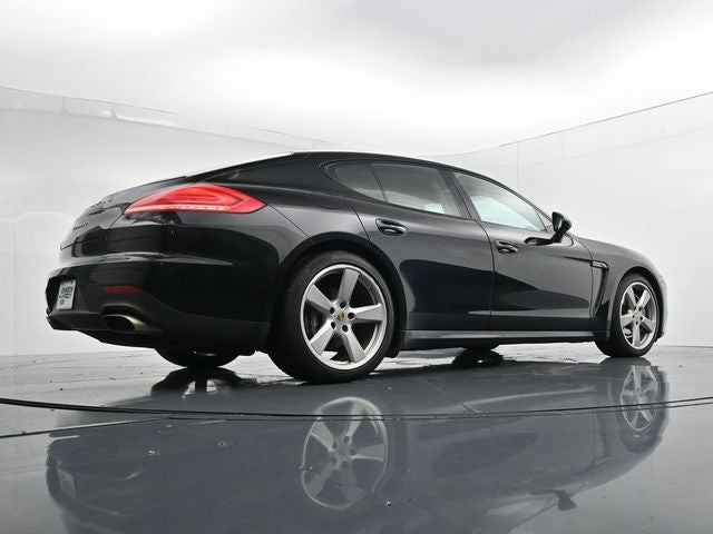 2016 Porsche Panamera 4